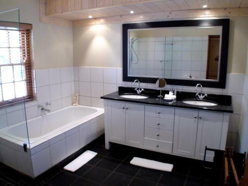 Bed & Breakfast De Hoek Manor