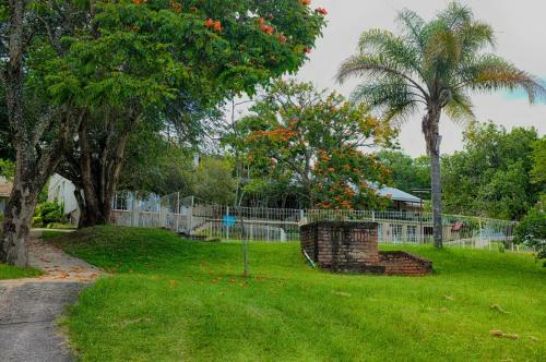 Lodge Near2numbi