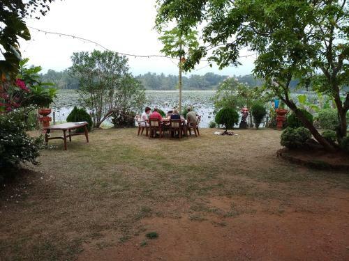 Hostal Heritage Lake View