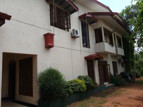 Hostal Heritage Lake View