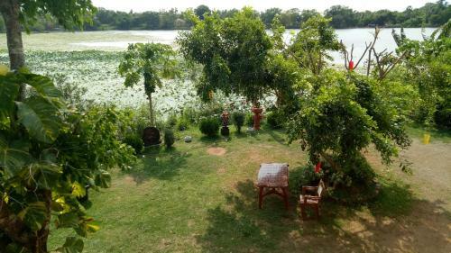 Hostal Heritage Lake View