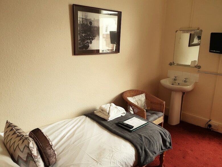 Hostal Kimberley House