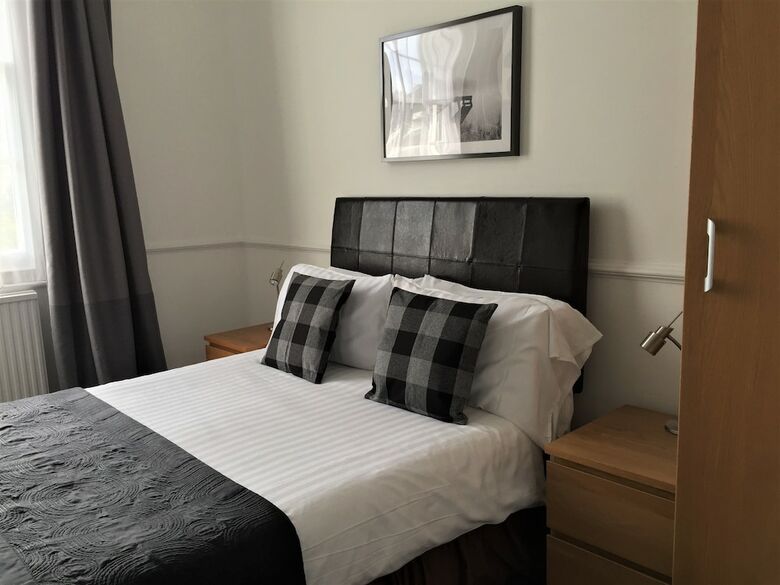 Hotel Palm Grove