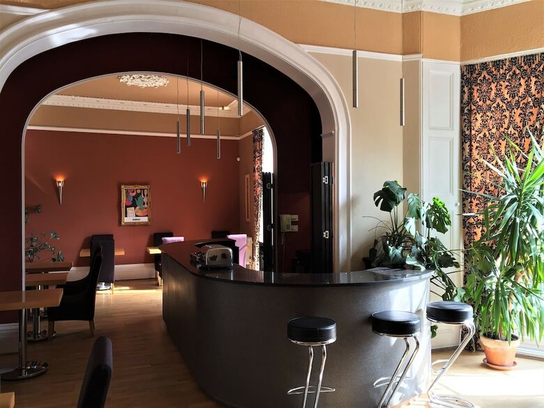 Hotel Palm Grove