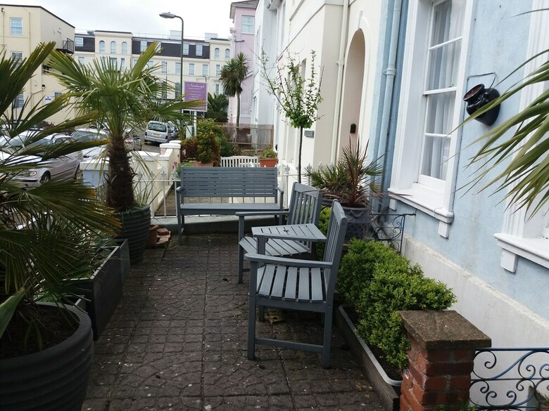 Hostal South View
