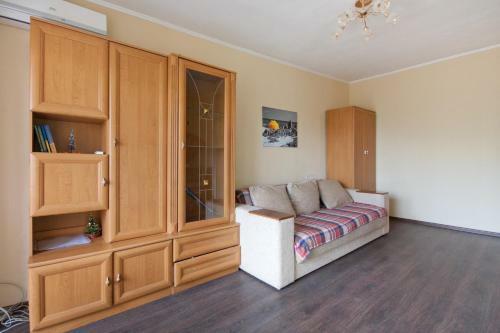 Esenina Street Apartment