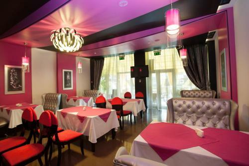 Nadiya Hotel