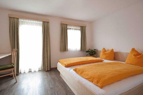 Hostal Landhaus Taurer