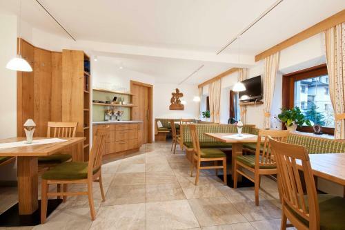 Hostal Landhaus Taurer