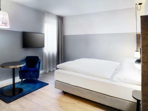 Hotel Stage 12