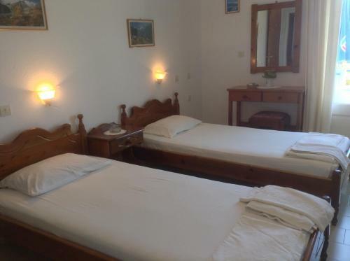 Hostal Rania Apartments