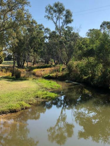 Hostal On The Creek