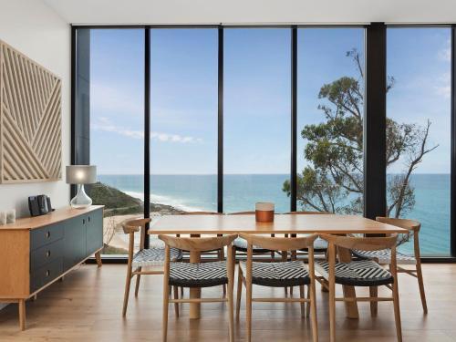 Iluka Blue