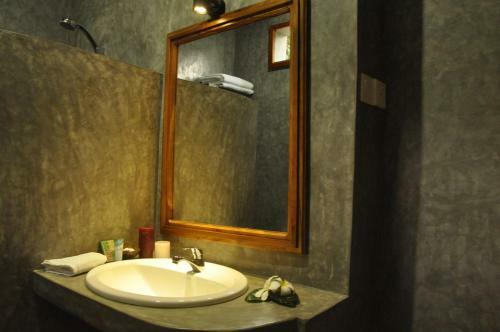 Villa Camarin Residence