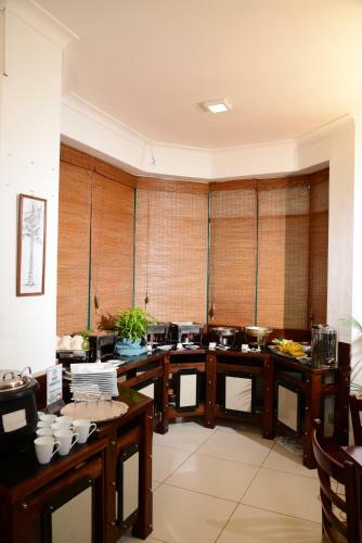 Hostal The Royal Mall
