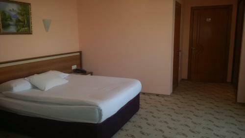 River Side Hotel