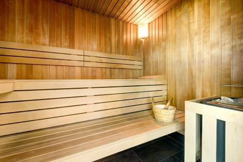Hotel L�n