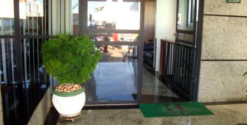 Halley Plaza Hotel