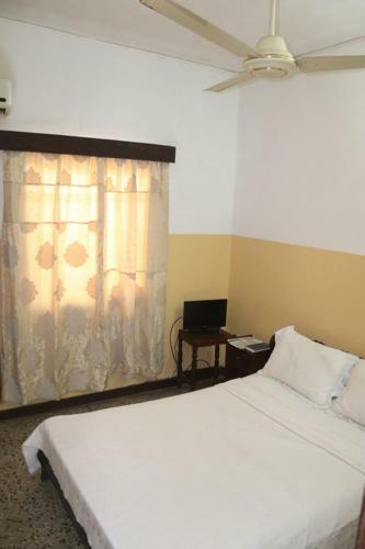 Hotel Aurore Lom�