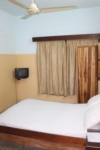 Hotel Aurore Lom�