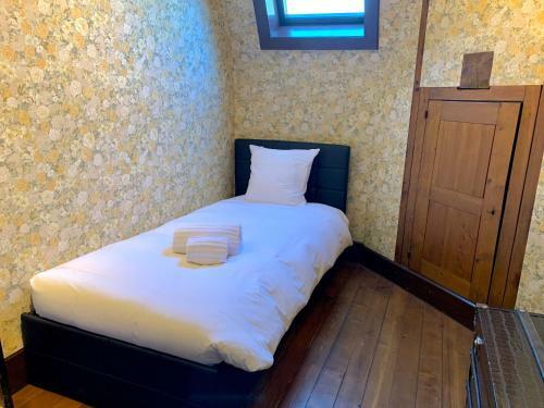 Swiss Riviera Guesthouse Apartments