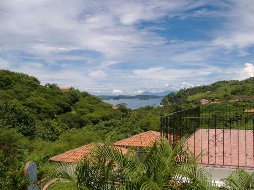 Villa Paradizo Ocean View-up To 14 People