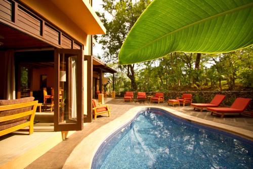 Jet Luxury At Langosta Beach Resort & Villas