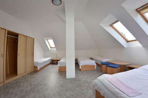 Hostal Penzion Pood?�