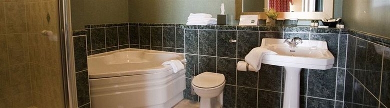 Hotel Blarney Woollen Mills