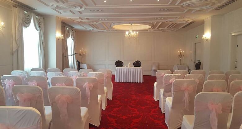 Hotel Rochestown Park