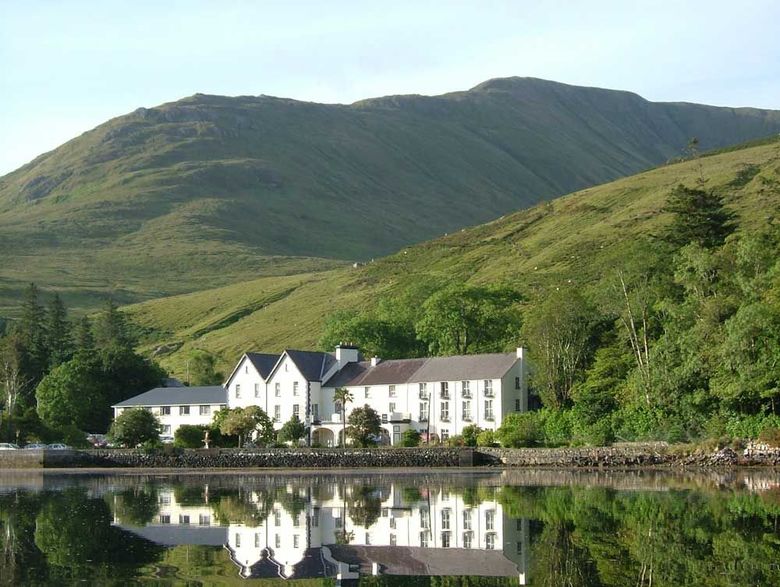 Hotel Leenane (.)