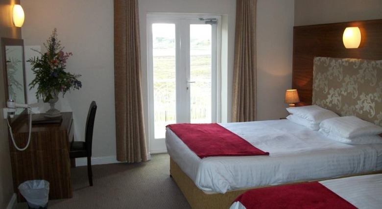 Hotel Leenane (.)