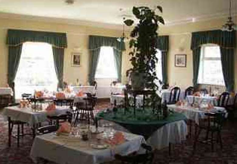 Carna Bay Hotel