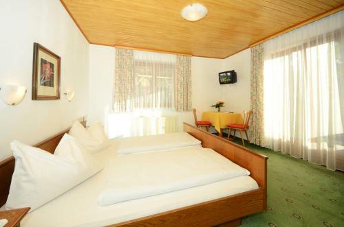Hostal Pension Mozart