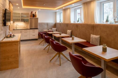 Hostal G�stehaus Schattauer
