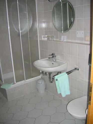 Hotel "stadt K�then" Gmbh & Co.kg