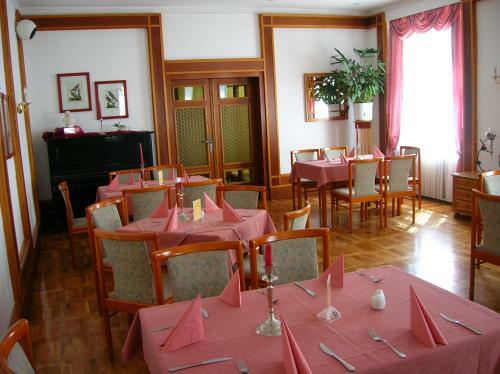 Hotel "stadt K�then" Gmbh & Co.kg