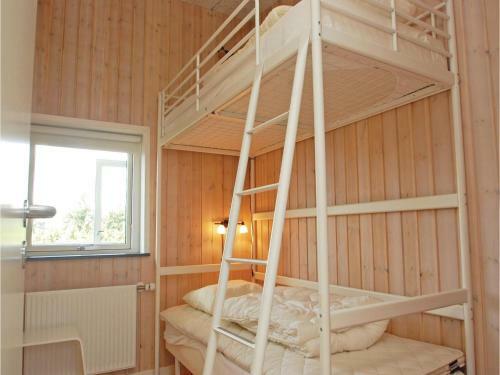 Four-bedroom Holiday Home With A Fireplace In Haderslev