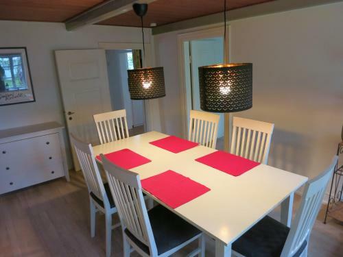 Three-bedroom Holiday Home In Tranek�r 3