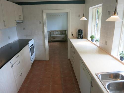 Three-bedroom Holiday Home In Tranek�r 3