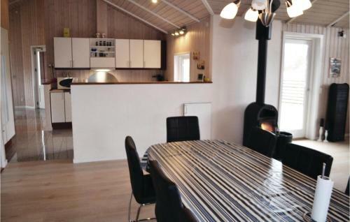 Five-bedroom Holiday Home Tarm With A Fireplace 03