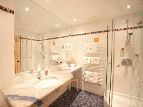 Harmony's Hotel Pr�gant