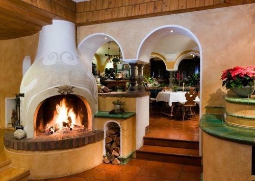 Harmony's Hotel Pr�gant