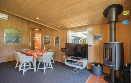 Four-bedroom Holiday Home Humble With A Fireplace 01