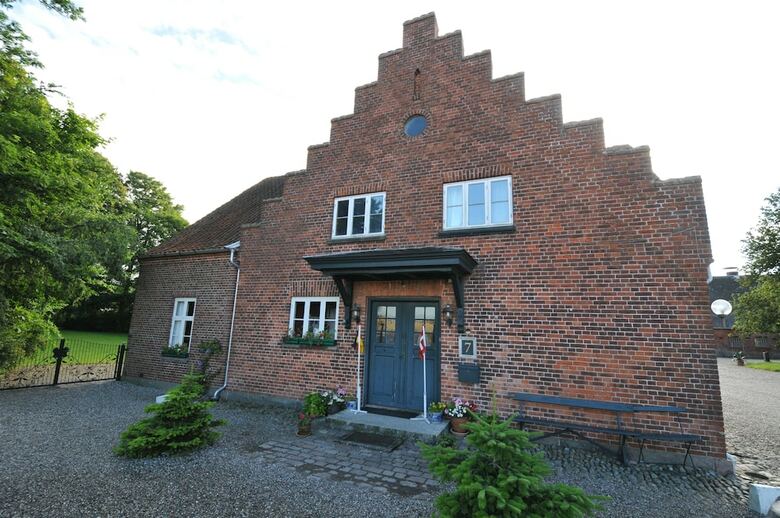 Bellingegaard Bed And Breakfast