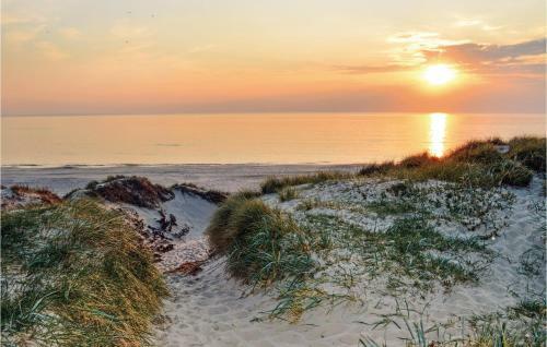 Three-bedroom Holiday Home In Norre Nebel