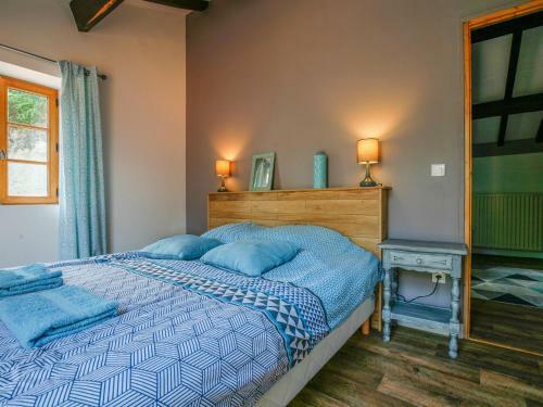 Spacious Villa In Aubeterre-sur-dronne With Private Garden