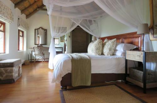 Woodbury Lodge ? Amakhala Game Reserve