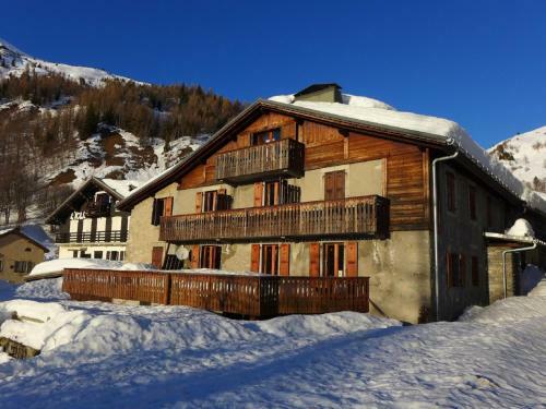 Apartment Chalet Le Tour