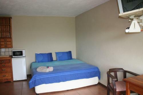 Hostal Columbus Guest House